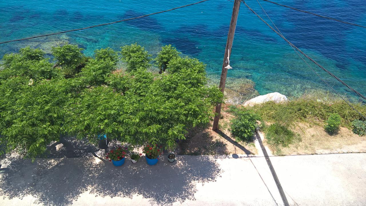 Villa Pitsa Batsíon Exteriér fotografie